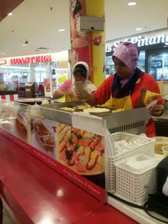 Hot N Roll Metropoint Kajang Food Photo 3