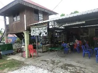 Han's Nasi Lemak Ayam Kampung Benteng BP