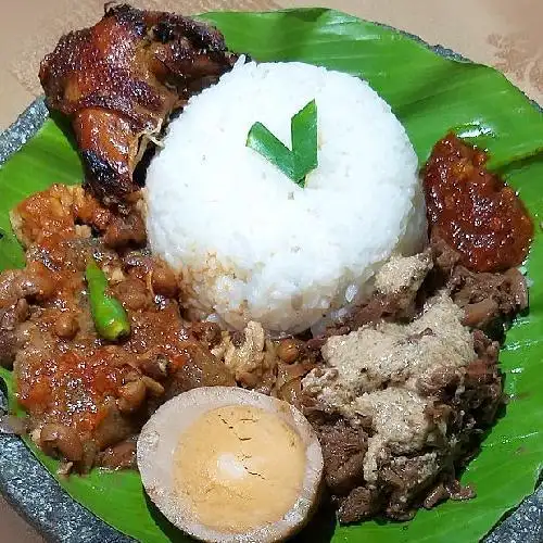 Gambar Makanan Gudeg Bu Tjitro & Bakpia Kumalasari, Kelapa Gading 1