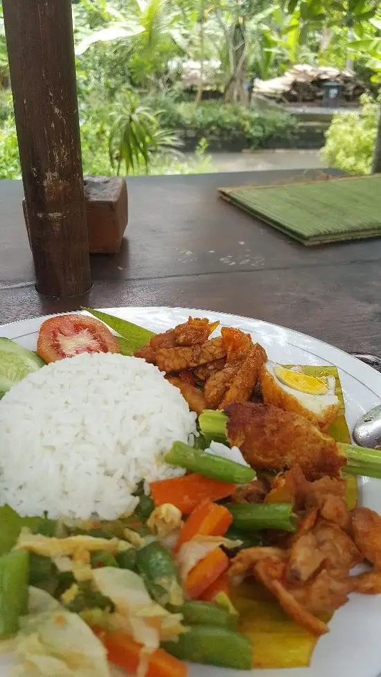 Gambar Makanan Yeh Pulu Cafe 18