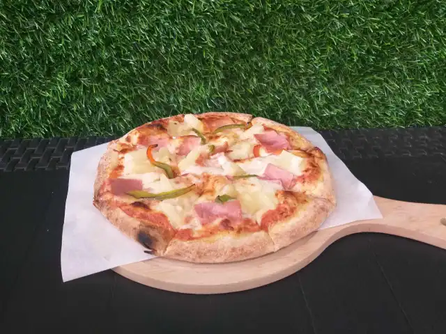Ochatea New York Style Pizza - Alano Avenue Food Photo 1