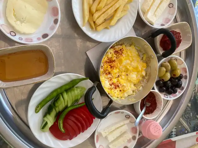 Yıldız Konak Köy Kahvaltısı Hayati''nin Yeri'nin yemek ve ambiyans fotoğrafları 1