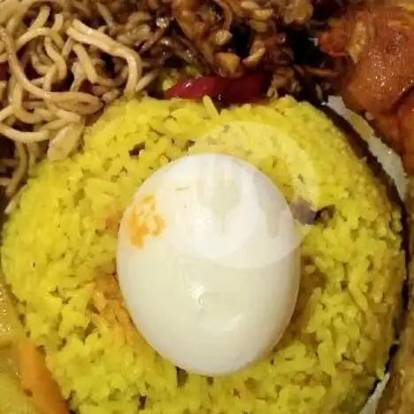 Gambar Makanan Nasi Kuning Chipu,  Abu Bakar Lambogo 1