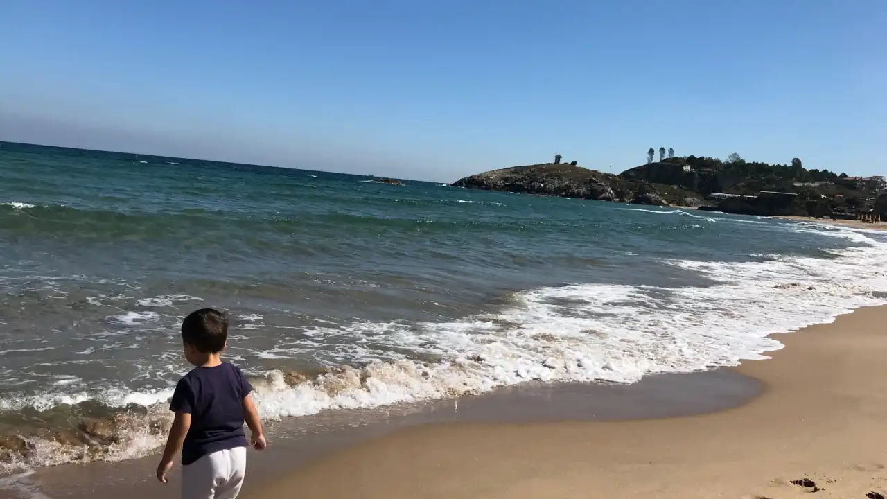 Ağlayan kaya beach