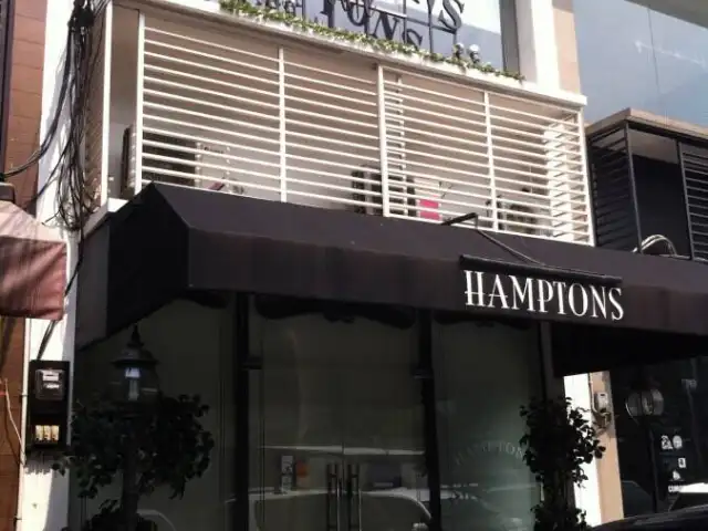 Hamptons Cafe