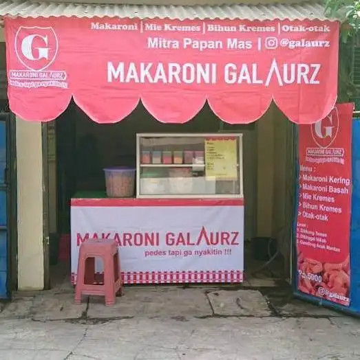 Makaroni Galaurz Villa Gading Harapan