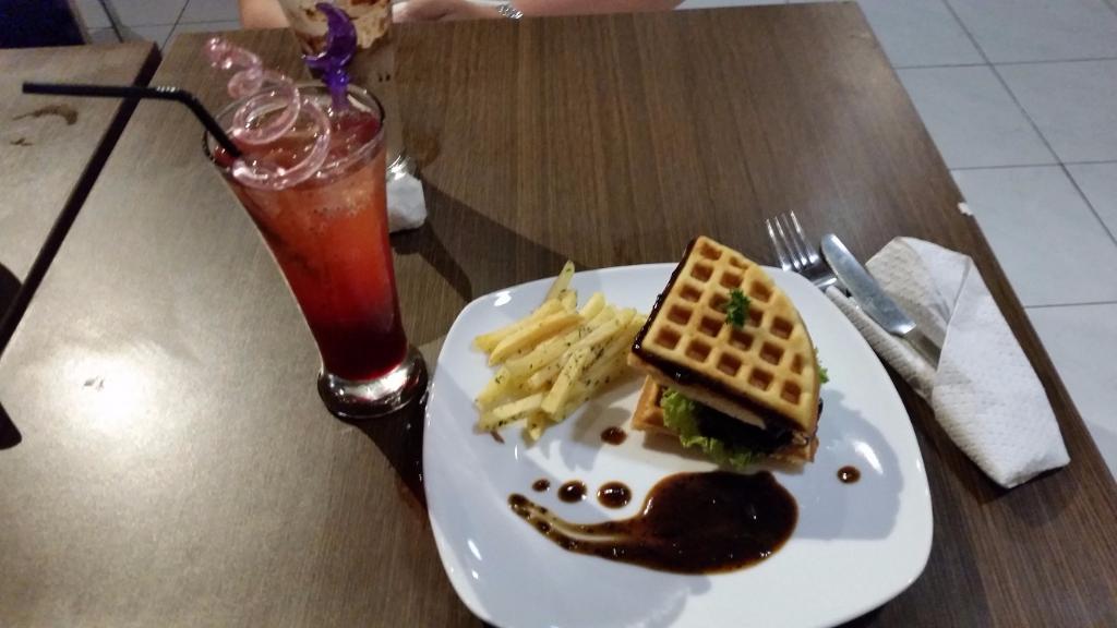 Fresh Point Sandwich & Waffle terdekat Restoran dan Tempat Makan