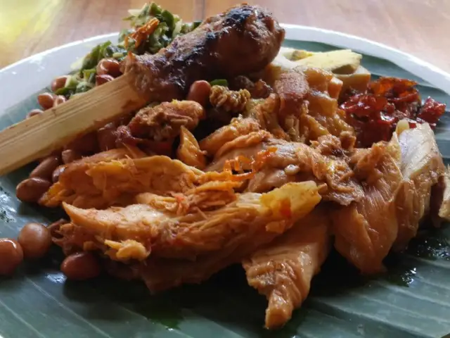 Gambar Makanan Nasi Ayam Kedewatan Ibu Mangku 12