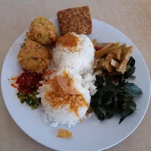 Gambar Makanan Rumah Makan Tiga Putri 5