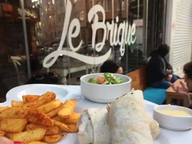 Le Brique Cafe Restaurant'nin yemek ve ambiyans fotoğrafları 20