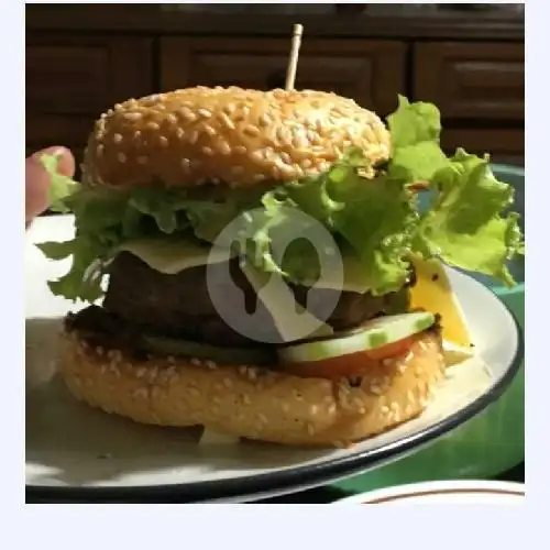 Gambar Makanan Burger Queen Meatlover Resto, Colomadu 11