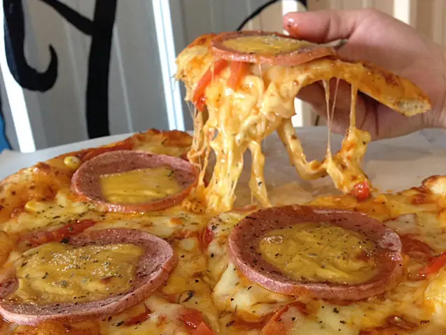 Gambar Makanan Pizza Prank 16