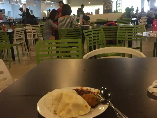 Cafeteria KDU Glenmarie Food Photo 15