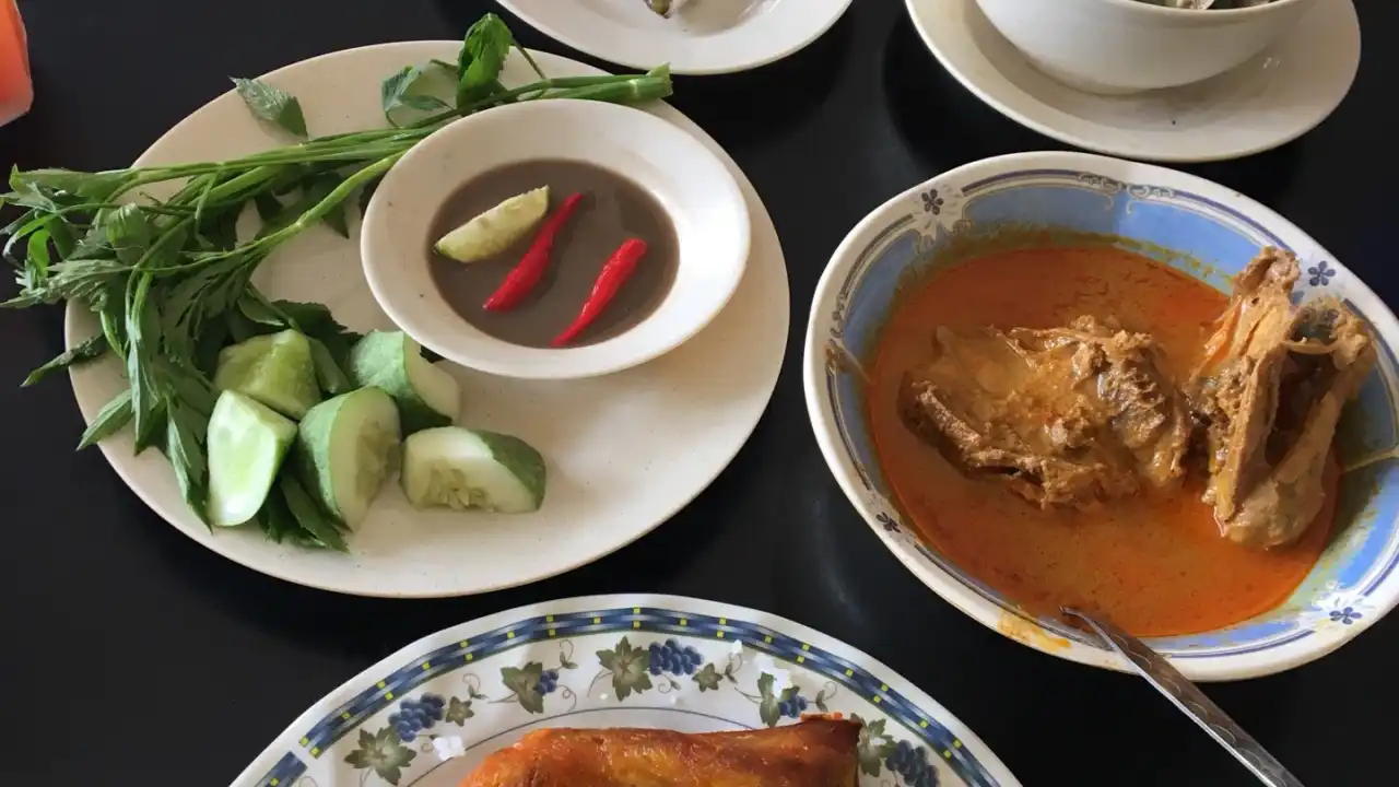 Restoren Ayam Kampung Lubuk Jong