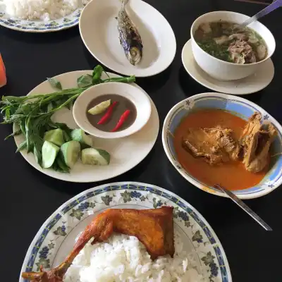 Restoren Ayam Kampung Lubuk Jong