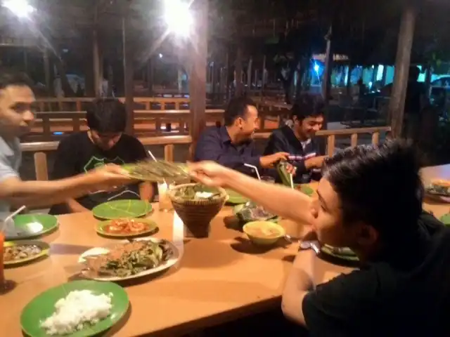 Gambar Makanan Bambu Oju Seafood and Resto 7