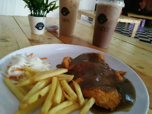 mr yob chicken chop Food Photo 12