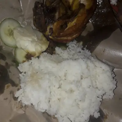 Ayam Gepuk Pak Gembus