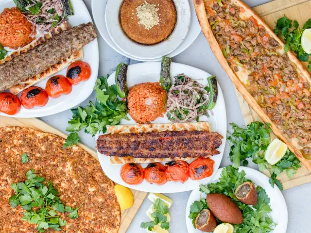 Urfa Sultan Sofrası'nin yemek ve ambiyans fotoğrafları 1
