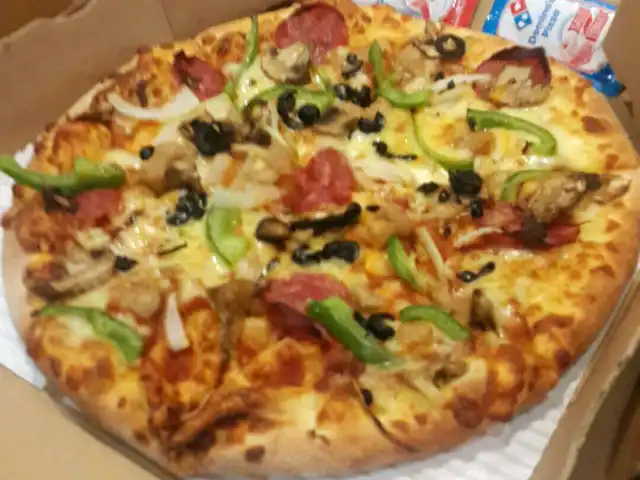 Gambar Makanan Domino's Pizza 14