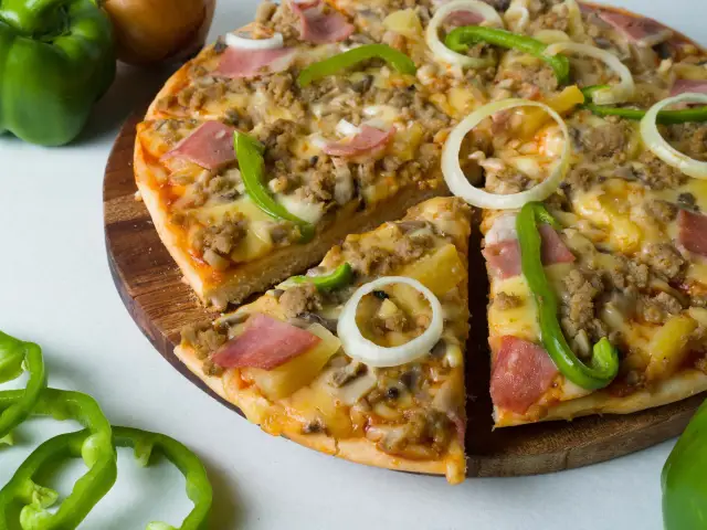 Ella's Pizza - Banay Banay Food Photo 1