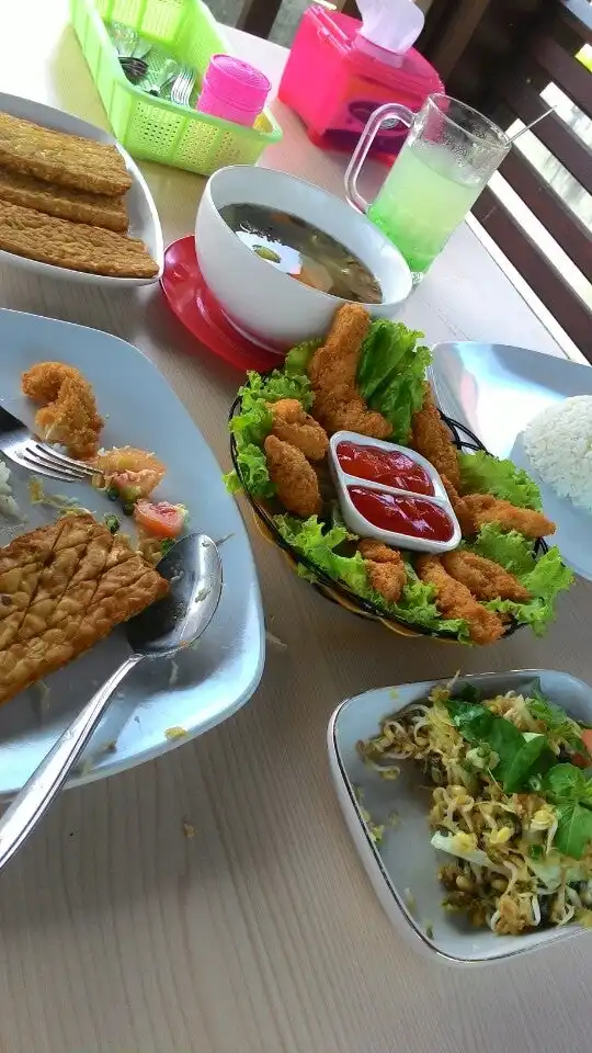 Gambar Makanan Ayam Goreng Bu Tini (Ayam Kampung) - Cabang Jl. Sultan Agung YK 7