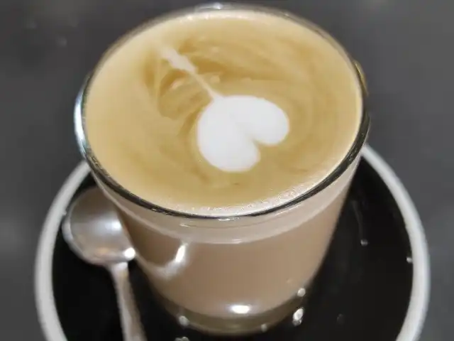 Gambar Makanan Louie Coffee 6