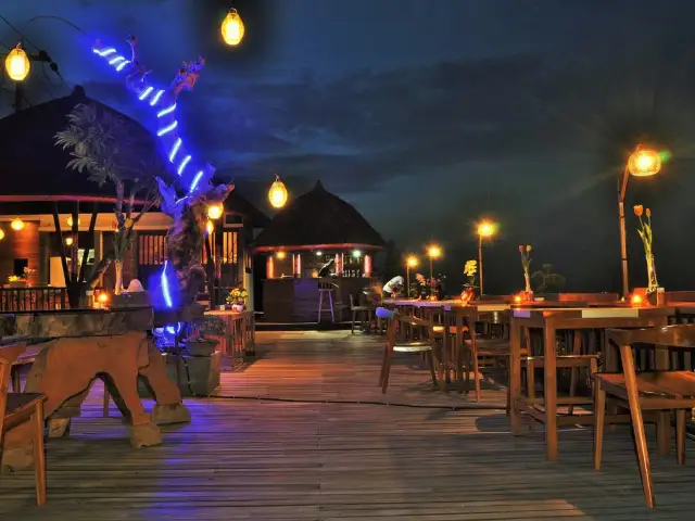 Gambar Makanan Ocean Blue Bar And Restaurant 16