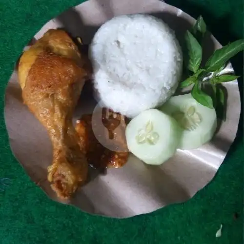 Gambar Makanan Ayam Geprek Ndeso, Wonokromo 4
