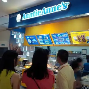 Auntie Anne&apos;s Food Photo 11