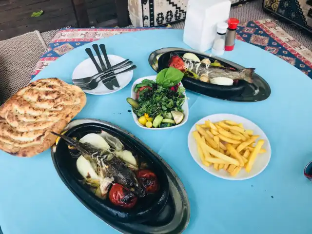 Dimçayı Yıldız Gurubu Restorant Nehirde Olta Balıkçılığı'nin yemek ve ambiyans fotoğrafları 5