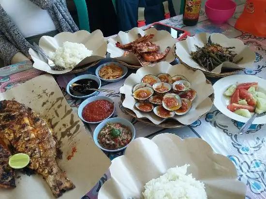 Gambar Makanan Warung Mami Ikan Bakar 20