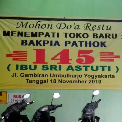 Bakpia Pathok 145 (Ibu Sri Astuti)