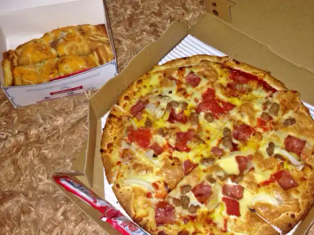 Gambar Makanan Domino's Pizza 17