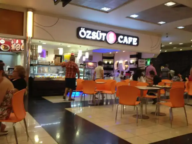 Özsüt Cafe - Altınkum'nin yemek ve ambiyans fotoğrafları 3