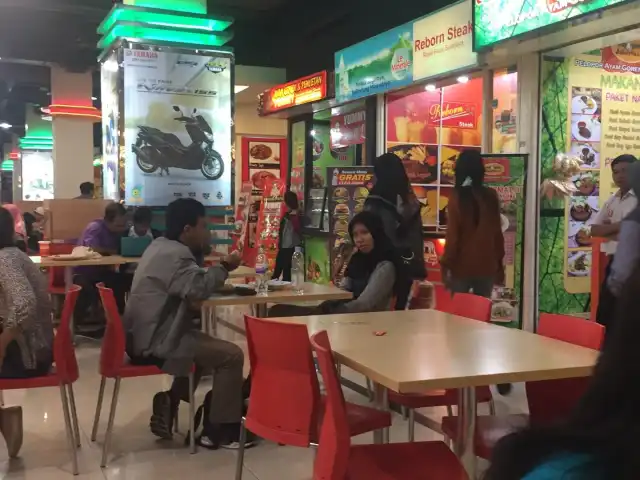 Gambar Makanan Studio Foodcourt 7