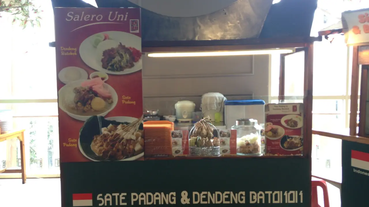 Sate Padang & Dendeng Batokok Salero Uni