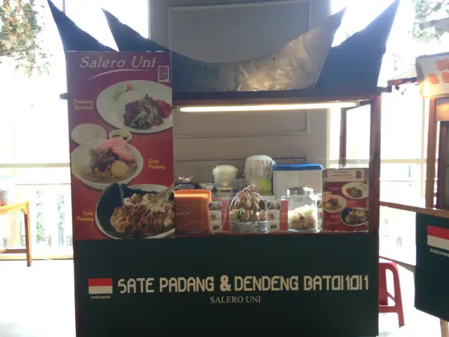 Sate Padang & Dendeng Batokok Salero Uni