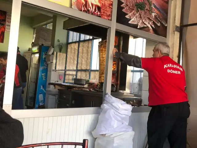 Karahan Odun Ateşinde Döner'nin yemek ve ambiyans fotoğrafları 3