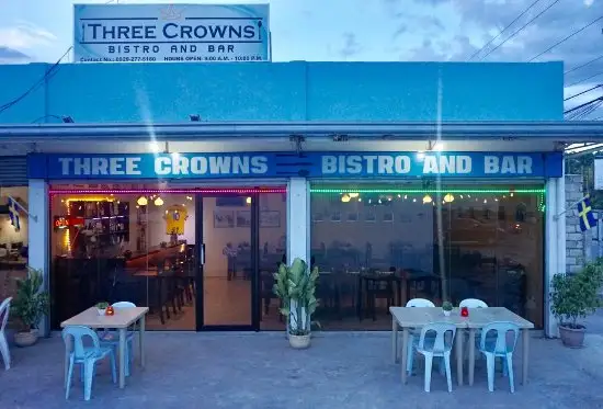 Three Crowns Bistro and Bar