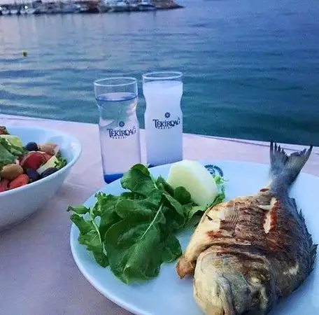 Bonjour Balık & Güveç Evi'nin yemek ve ambiyans fotoğrafları 18