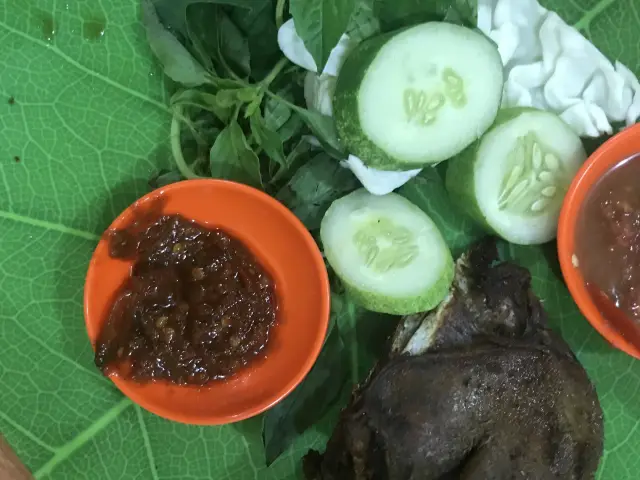 Gambar Makanan BebekGorengPakJokoPutra 13