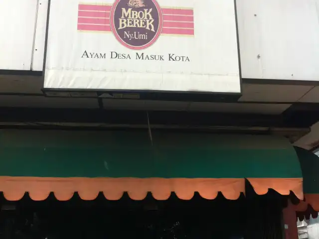 Gambar Makanan Ayam Goreng Mbok Berek Ny. Umi 17