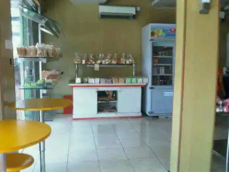 Gambar Makanan Conato Bakery 8