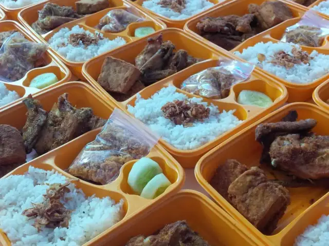 Gambar Makanan Ayam Goreng Borobudur 11