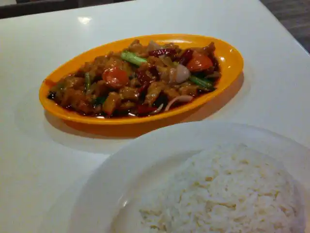 Fong Wong Kitchen Food Photo 4