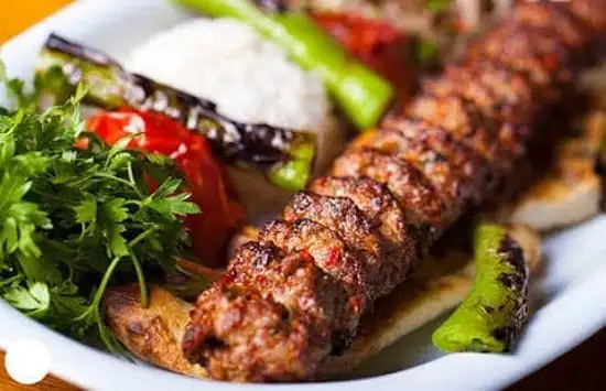 Istanbul Kebab Cafe & Restaurant'nin yemek ve ambiyans fotoğrafları 7