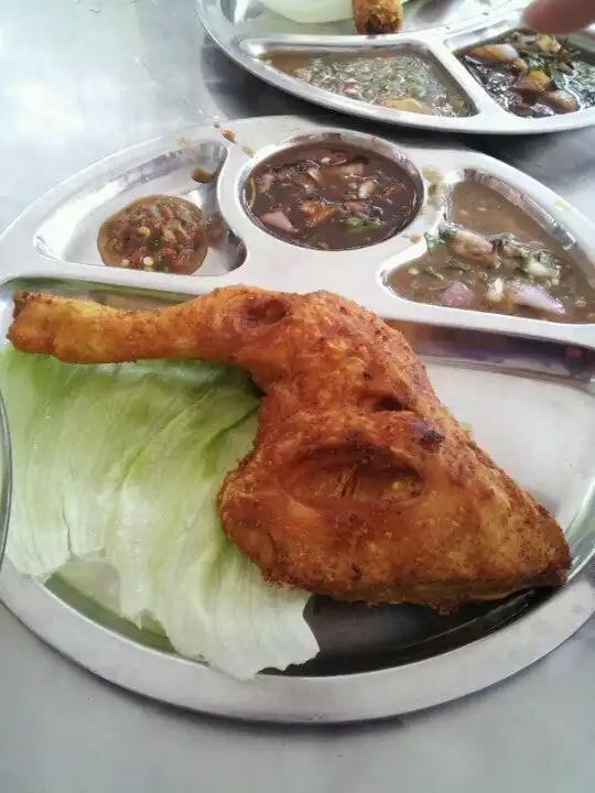 Pak Ya Bistro Food Photo 3