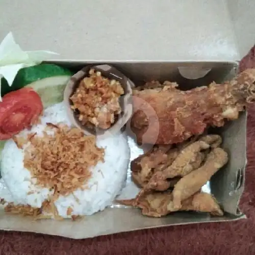 Gambar Makanan Nasi Kulit & Ayam Woku Ibu Utik, Kotagede  5