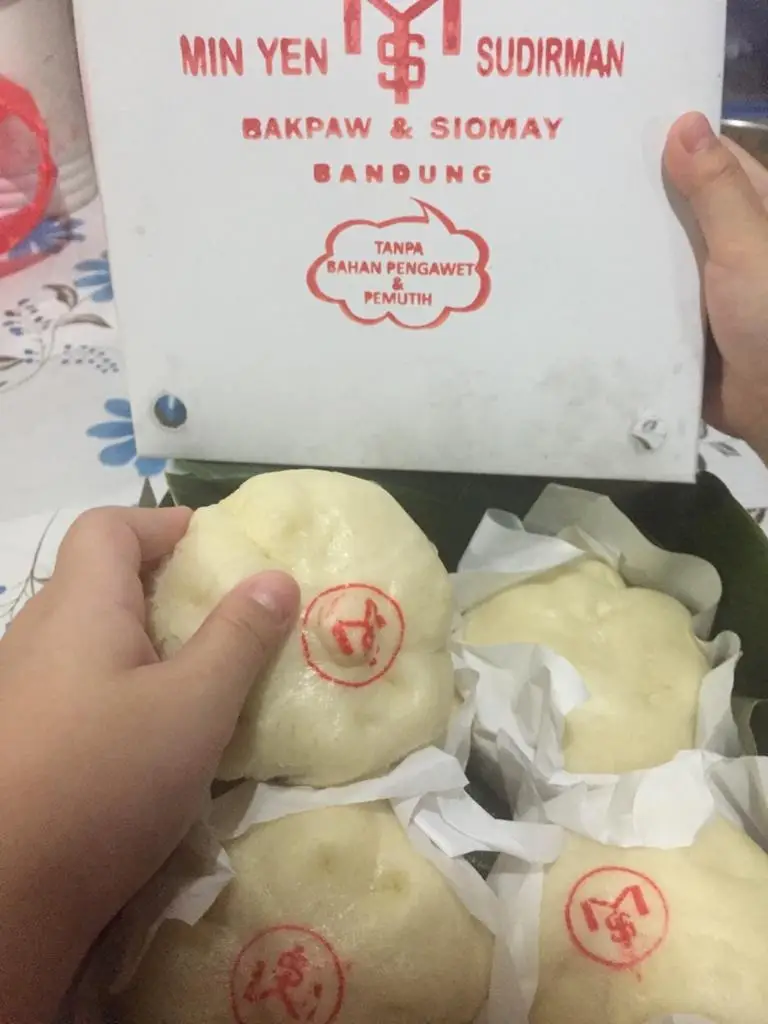 Bakpau & Siomay Min Yen